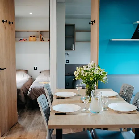 Mobil Home Xxl 4 Chambres - Camping A L'Ombre Des Tilleuls Peyrouse Exterior foto